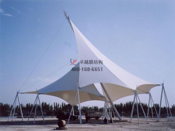 岳陽張拉<font color='red'>膜結(jié)構(gòu)景觀</font>設計施工【案例圖片】 　　