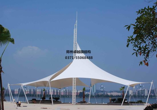膜結(jié)構(gòu)地下車庫入口如何進行保潔？